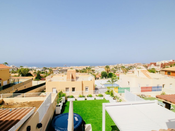 Villa-in-Costa Adeje